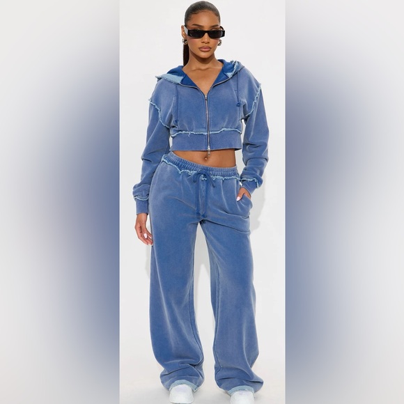 Fashion Nova Pants - Blue Women's Jogger Pants set
